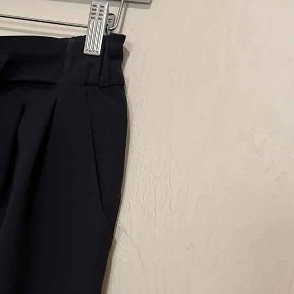 Lululemon Noir High-Waist Tie Belt Wide Leg Trousers. Sz 4. Never Worn! - Picture 4 of 8